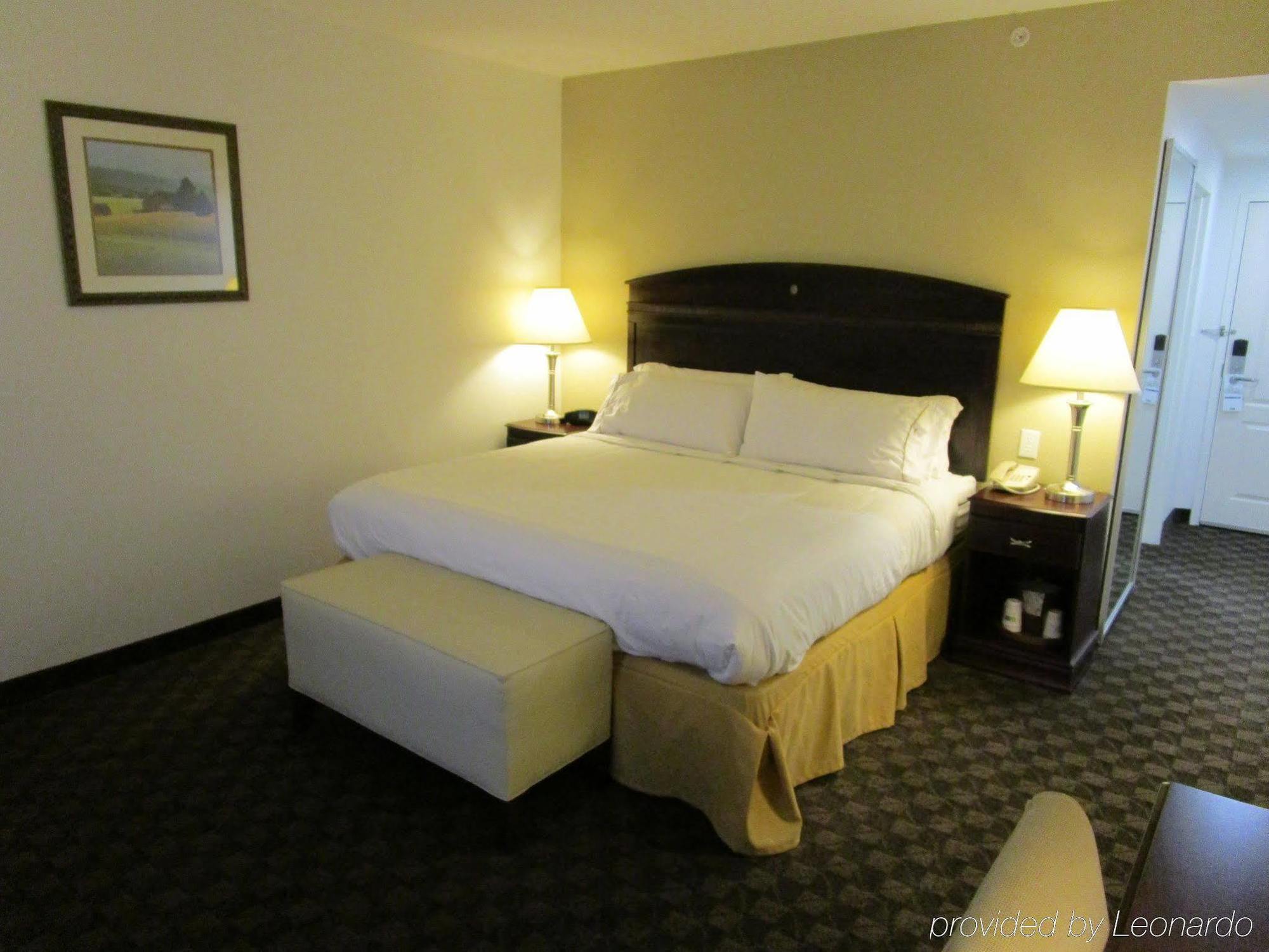 Holiday Inn Express West Jefferson By Ihg Exterior photo