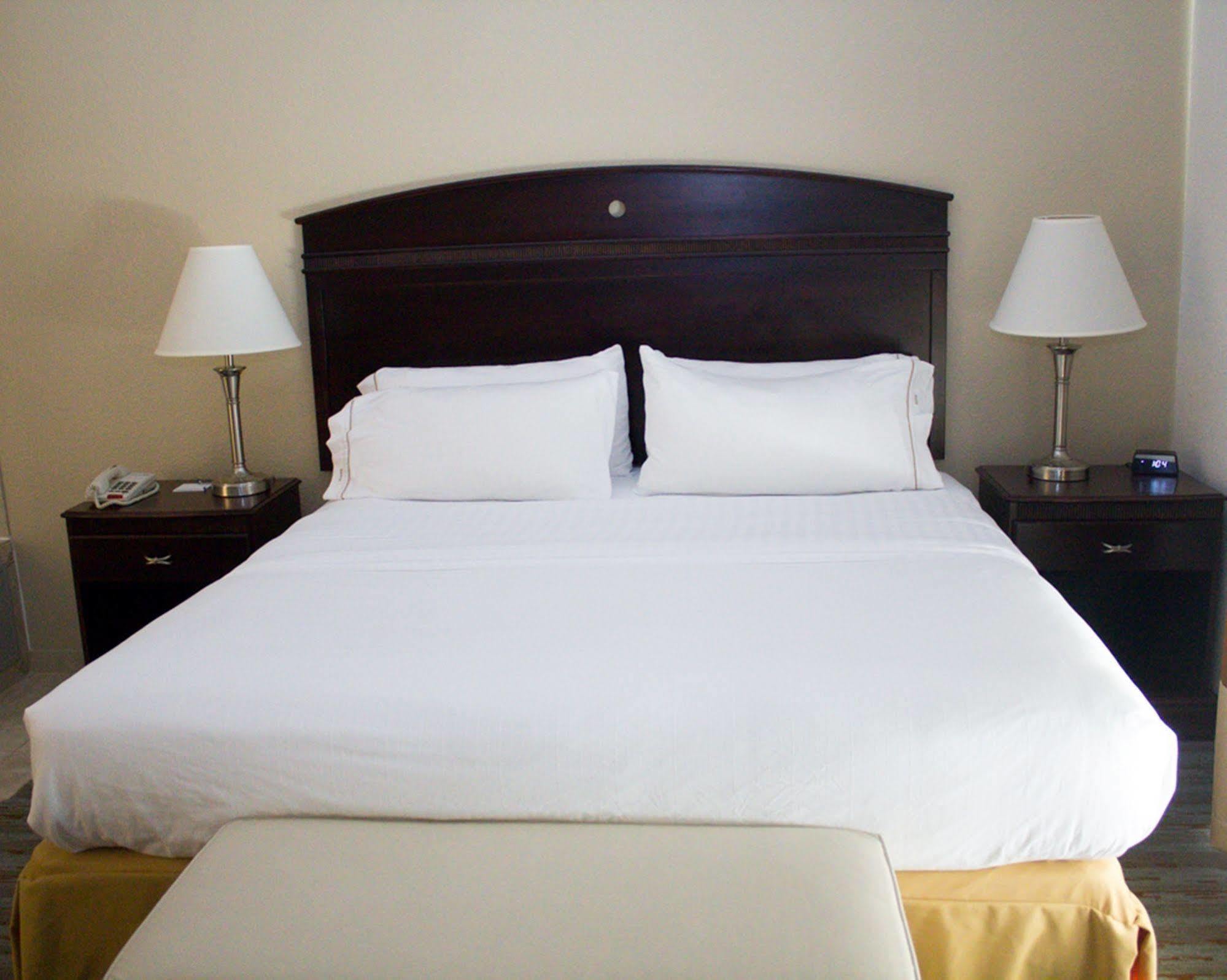 Holiday Inn Express West Jefferson By Ihg Exterior photo
