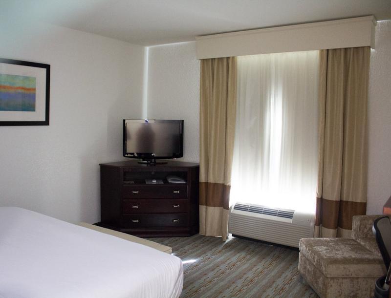 Holiday Inn Express West Jefferson By Ihg Exterior photo